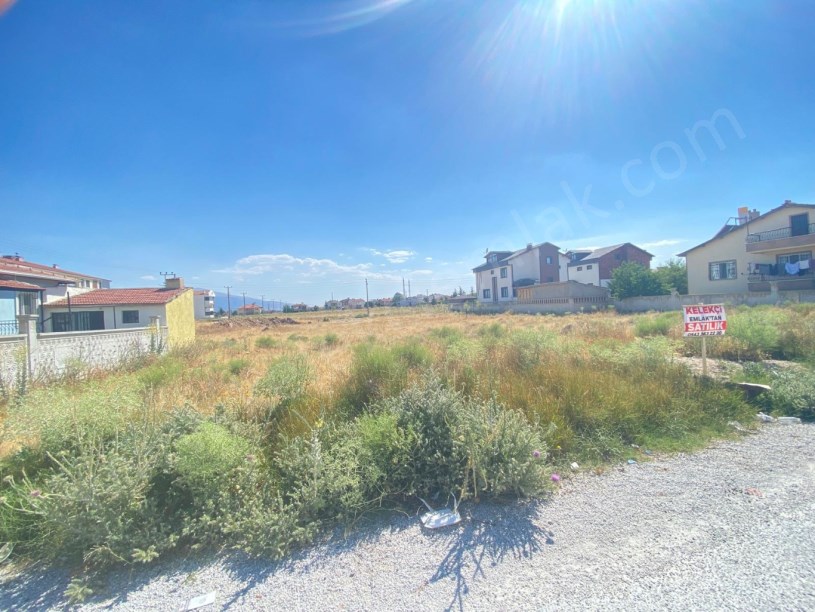 SELÇUKLU MAHALLESİ ÜLKÜ SOKAKTA ARSA