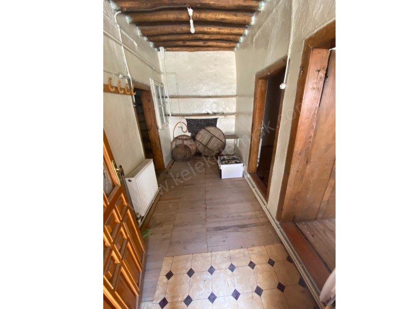 KIRKLAR(HİSAR)MAHALLESİNDE MÜSTAKİL EV