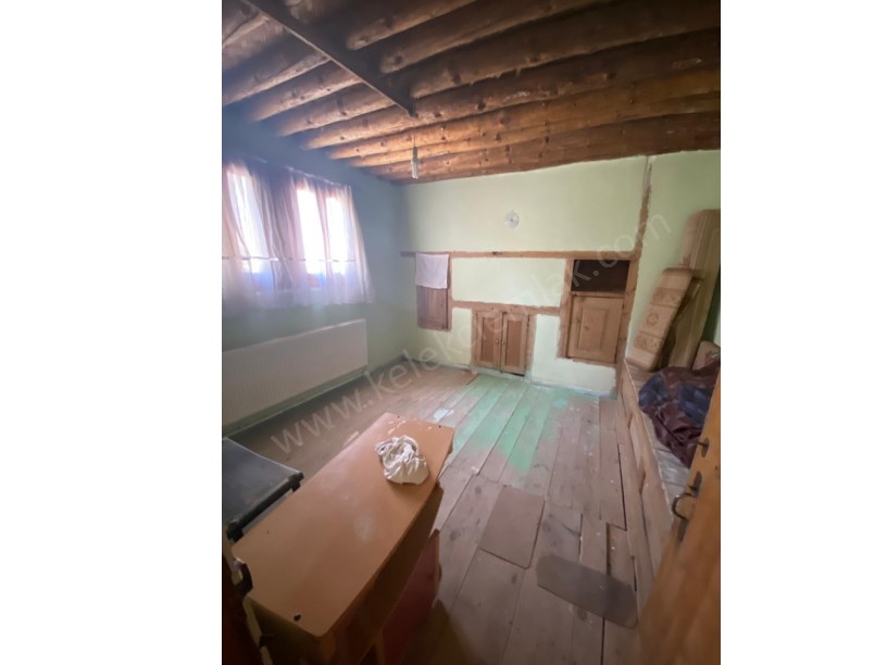 KIRKLAR(HİSAR)MAHALLESİNDE MÜSTAKİL EV