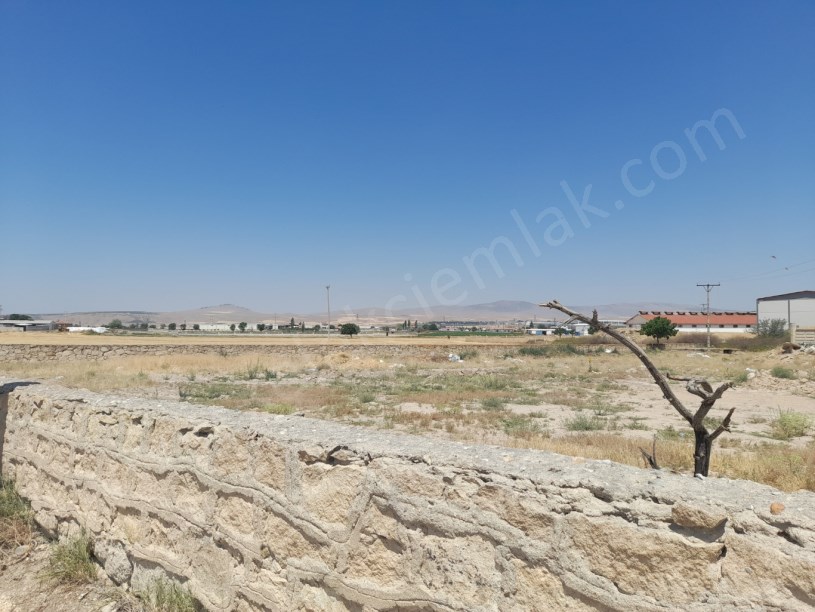 SELÇUKLUDA TİCARİ ARSA