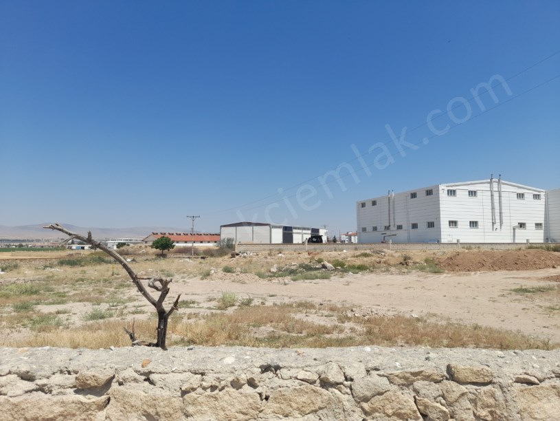 SELÇUKLUDA TİCARİ ARSA