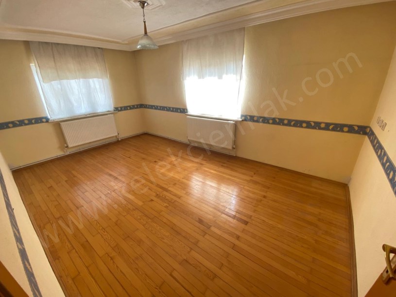 GÖLBAŞI MAHALLESİ ÇİFTE KUYU SOKAKTA KİRALIK 3+1