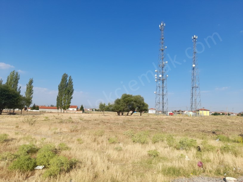 GÖLBAŞI MAHALLESİNDE ARSA