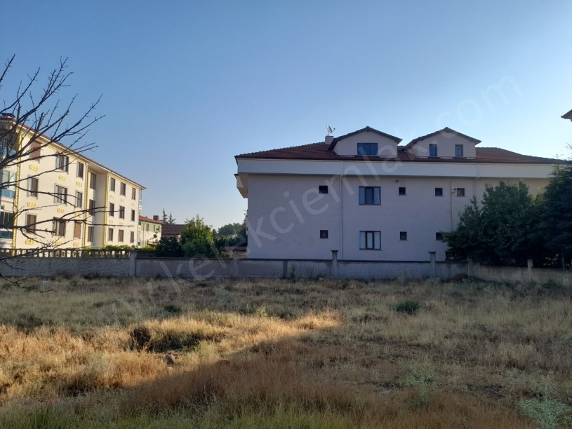 SELÇUKLU MAHALLESİ MERA SOKAKTA ARSA