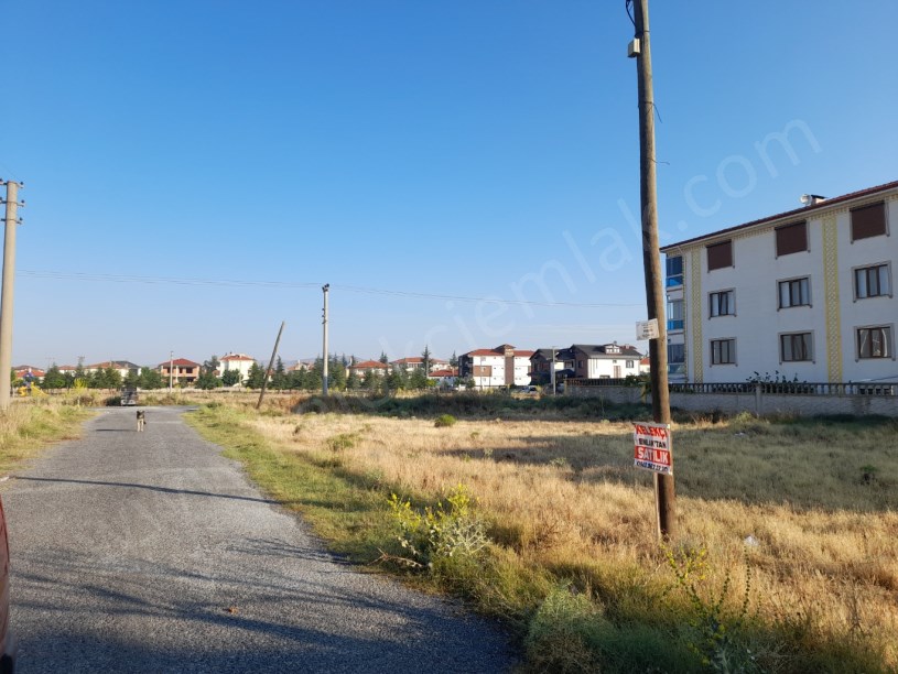 SELÇUKLU MAHALLESİ MERA SOKAKTA ARSA