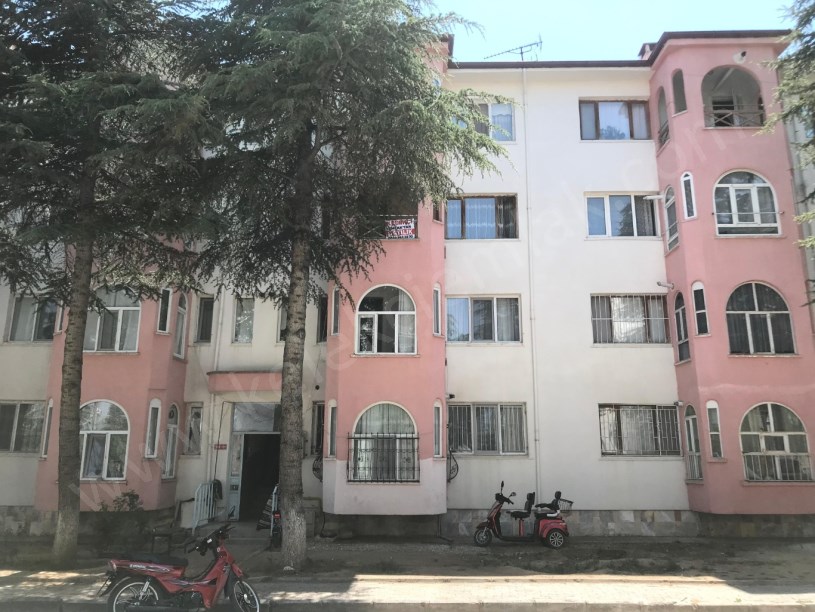 1. BOLOVADA ARA KATTA SATILIK 2+1 DAİRE