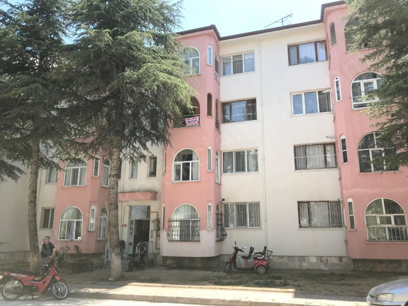 1. BOLOVADA ARA KATTA SATILIK 2+1 DAİRE