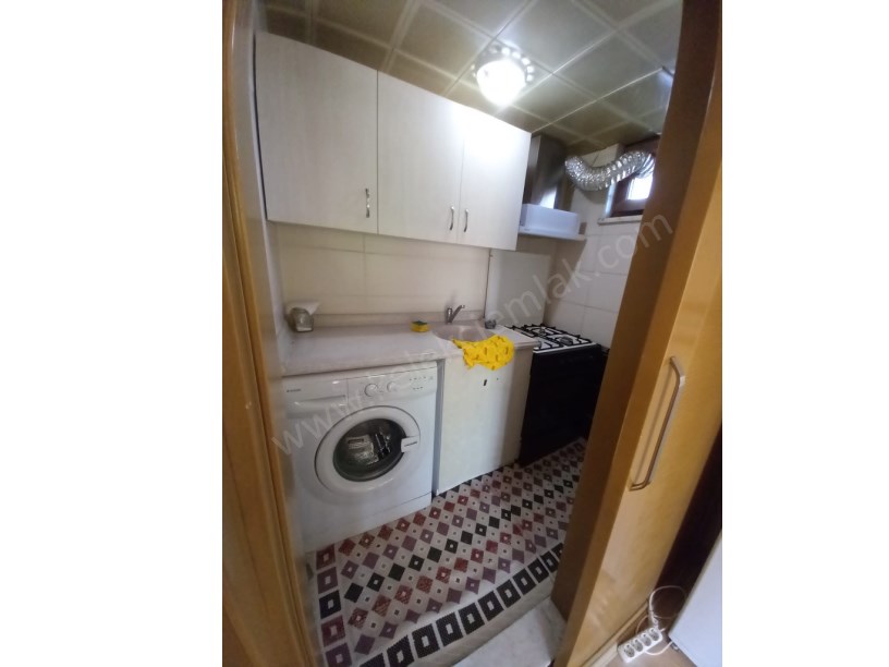 MALAZGİRT MAHALLESİ BAKIR SOKAKTA EŞYALI 1+1 DAİRE