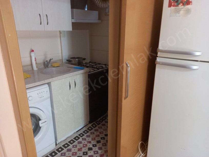 MALAZGİRT MAHALLESİ BAKIR SOKAKTA EŞYALI 1+1 DAİRE