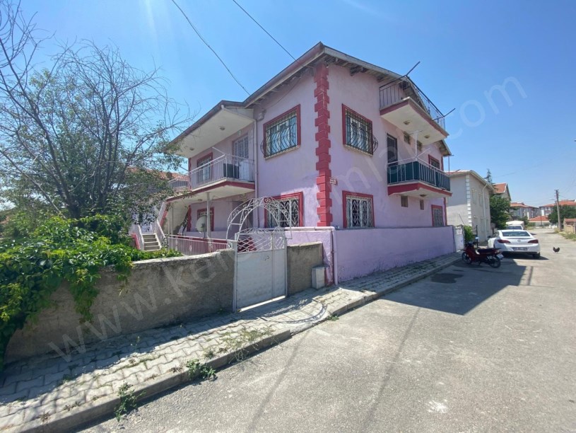 BAĞLARBAŞINDA 2 KATLI MÜSTAKİL BİNA