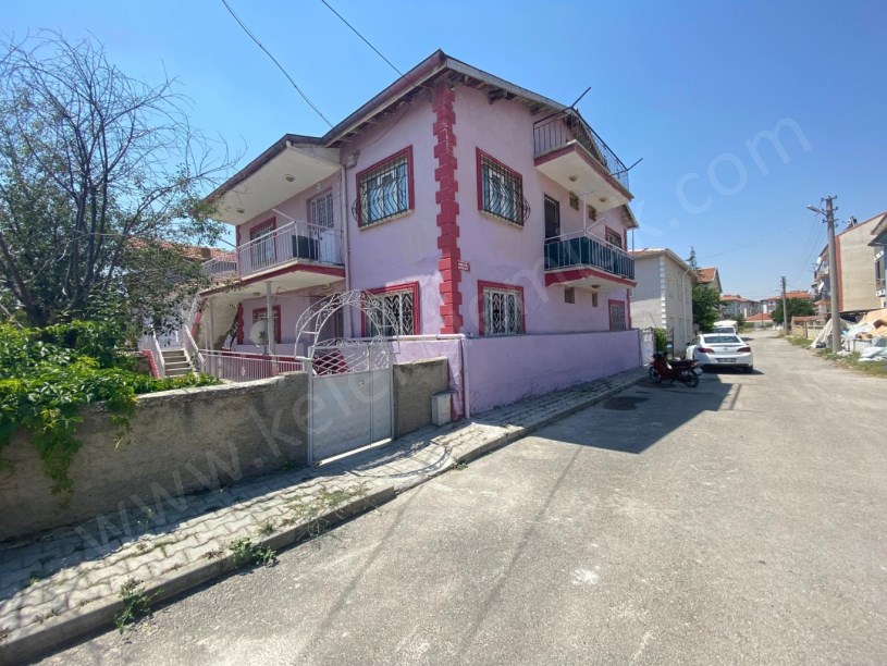 BAĞLARBAŞINDA 2 KATLI MÜSTAKİL BİNA