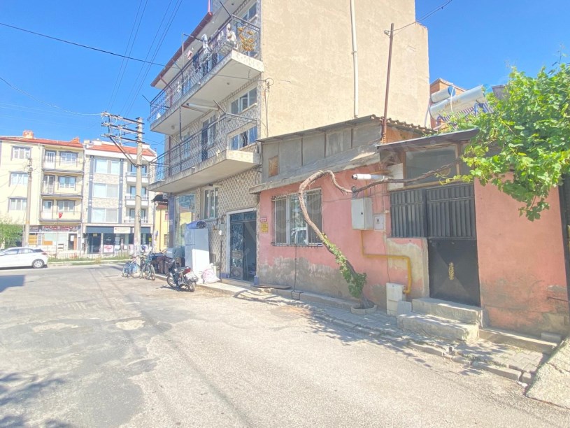 YENİCE MAHALLESİNDE MÜSTAKİL EV