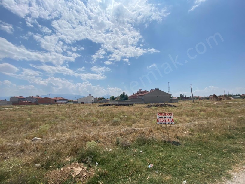 BOZKUŞ(HACIÖMER)MAHALLESİNDE ARSA