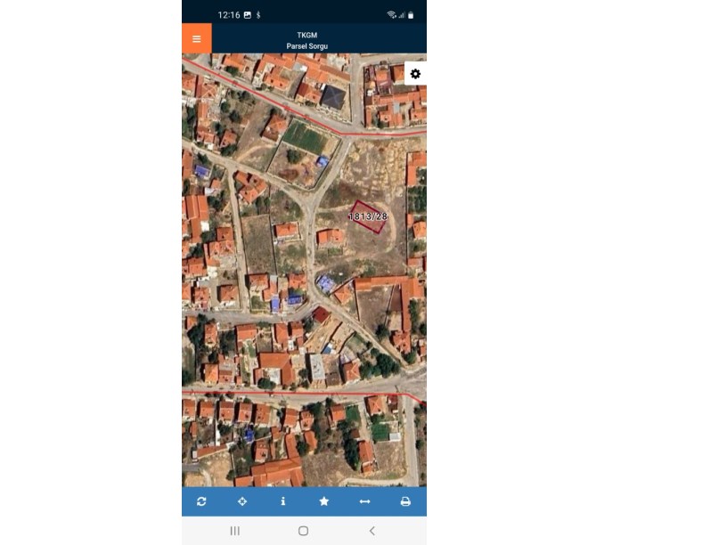 AKÇEŞME İLKOKULU ARKASINDA ARSA