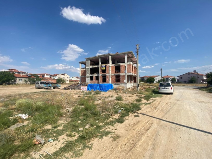 SELÇUKLU(MALAZGİRT)MAHALLESİNDE ARSA