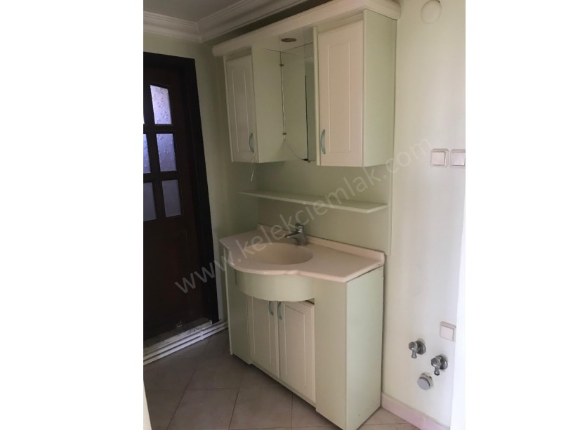 SELÇUKLU MAHALLESİNDE KİRALIK 3+1