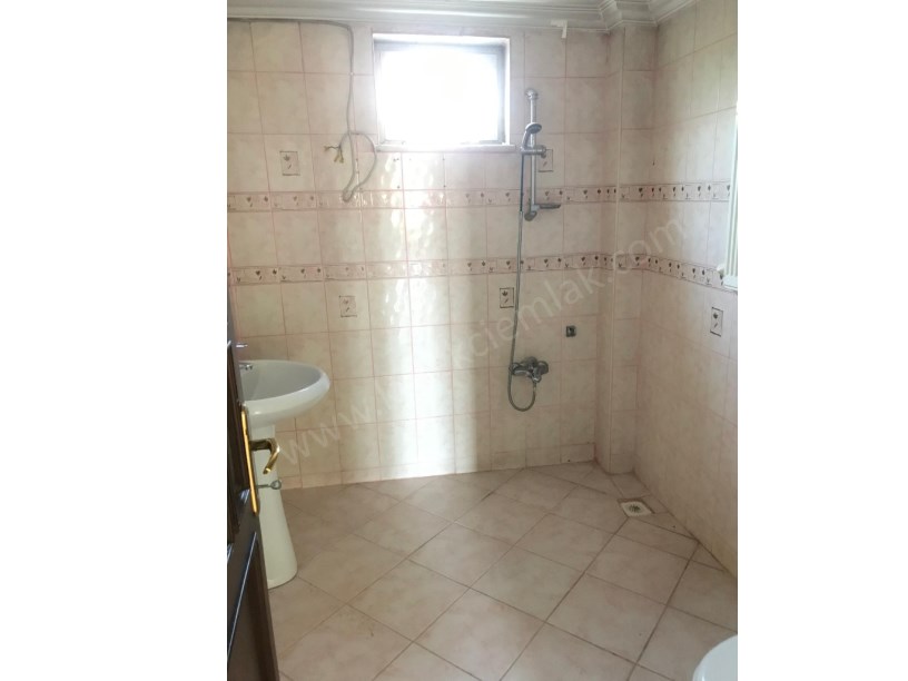 SELÇUKLU MAHALLESİNDE KİRALIK 3+1