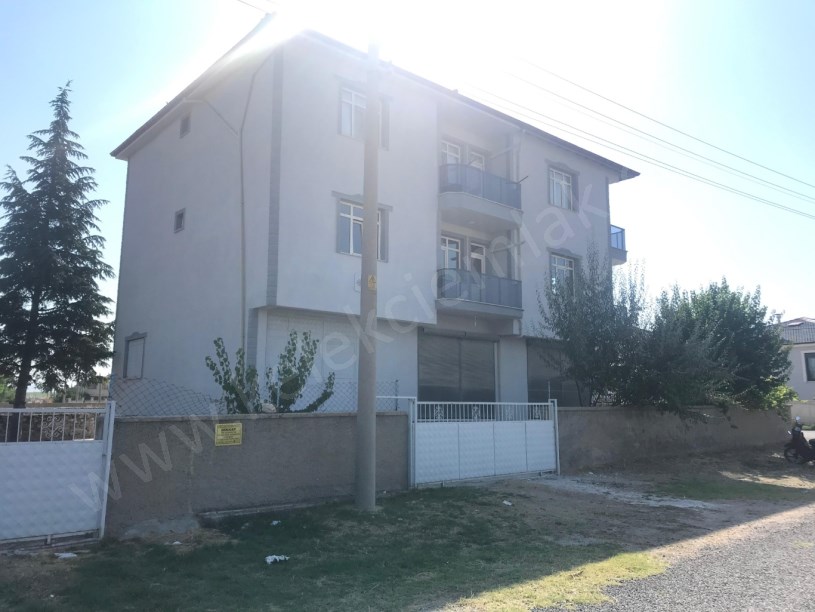 BAĞLARÜSTÜ MAHALLESİ SELÇUK SOKAKTA KİRALIK DAİRE