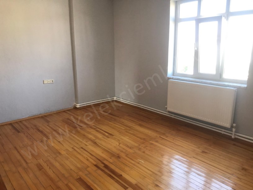 BAĞLARÜSTÜ MAHALLESİ SELÇUK SOKAKTA KİRALIK DAİRE