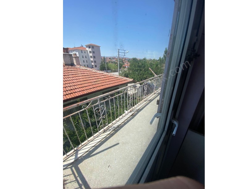 BAĞLARÜSTÜ ORKİDE SOKAKTA 3 KATLI BİNA