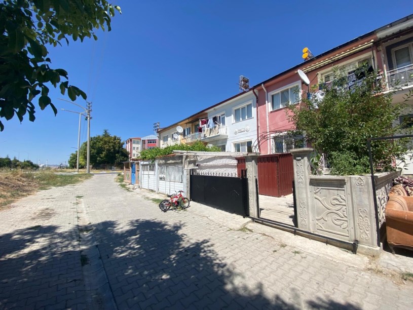 SELÇUKLU MAHALLESİNDE DUBLEKS EV