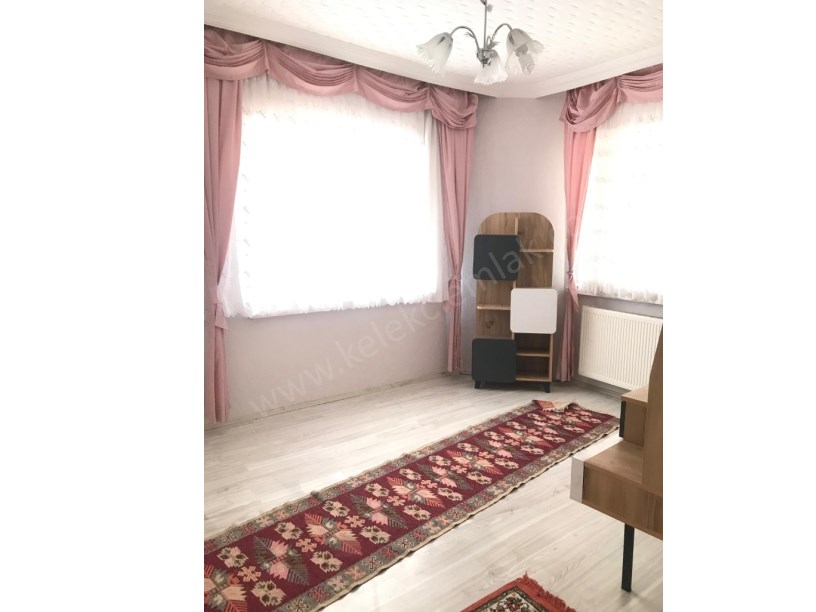 MEVLANA CAMİİ YANINDA EŞYALI KİRALIK DAİRE