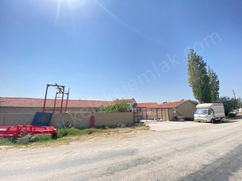 YAKUP ŞEVKİPAŞA MAHALLESİNDE ÇİFTLİK