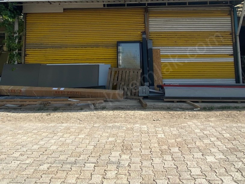 YENİ SANAYİ SİTESİNDE İŞYERİ(DÜKKAN)