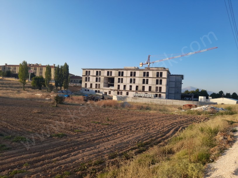 YENİ HASTANE BİNASI YANINDA ARSA