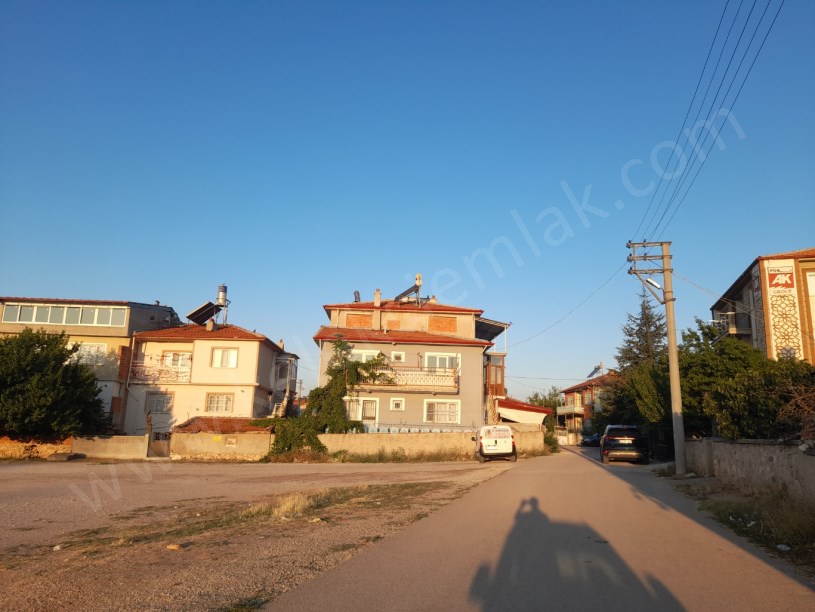 PERŞEMBE PAZARI YANINDA SATILIK 3+1