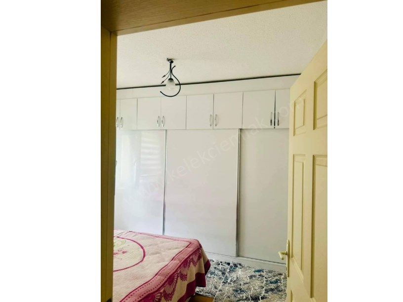 TOKİ F8 DE ARA KATTA SATILIK 2+1
