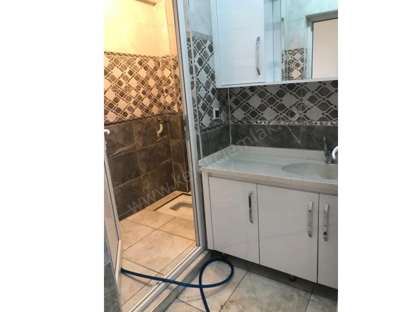 YURT İÇİ KARGO KARŞISINDA KİRALIK 3+1