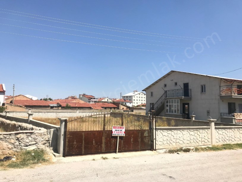 BUCAK MAHALLESİ ÇAKIL SOKAKTA  GÜNEY CEPHELİ ARSA