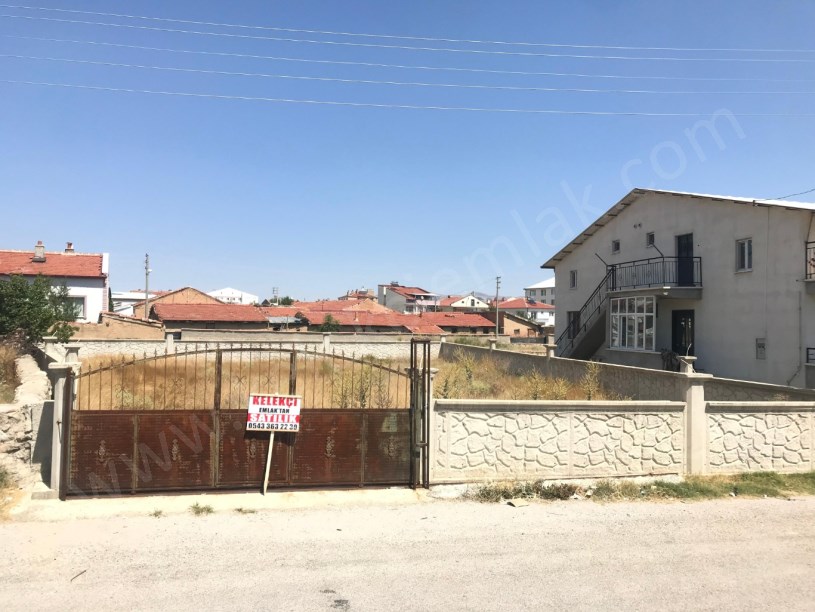BUCAK MAHALLESİ ÇAKIL SOKAKTA  GÜNEY CEPHELİ ARSA