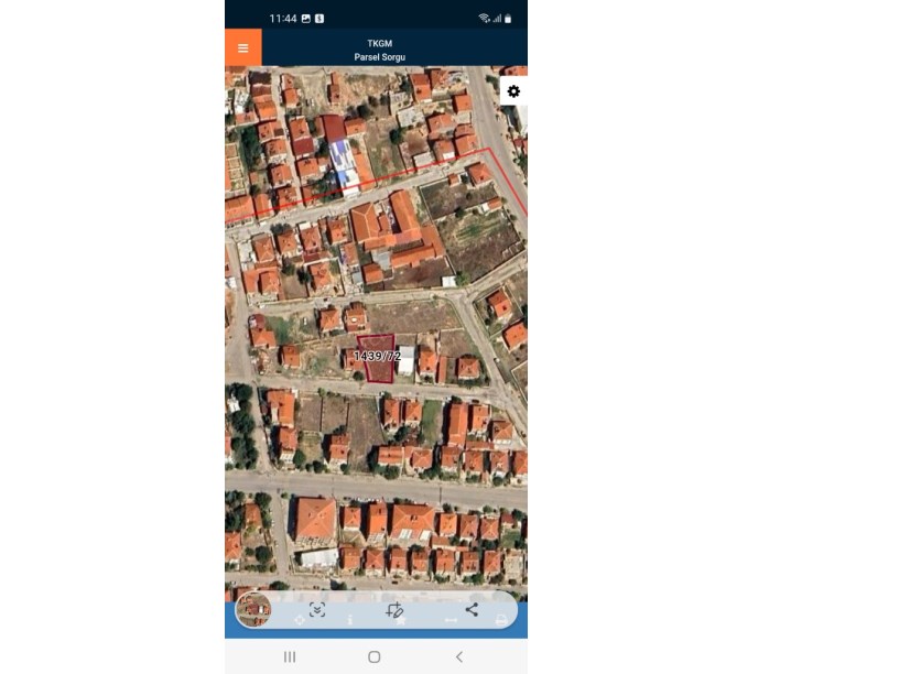 BUCAK MAHALLESİ ÇAKIL SOKAKTA  GÜNEY CEPHELİ ARSA