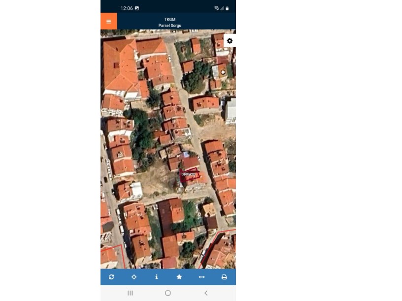 YENİCE MAHALLESİNDE ARSA