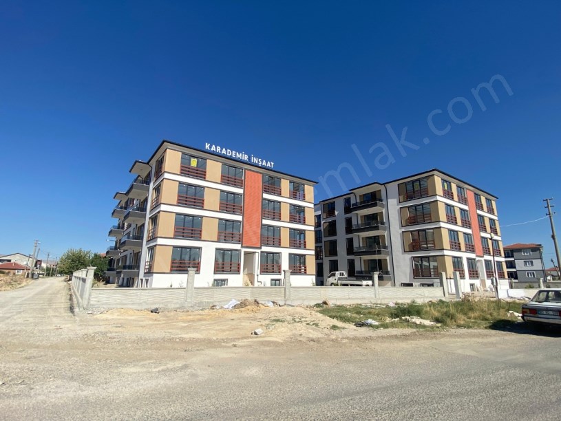 ÇEVRE YOLUNA YAKIN SIFIR KİRALIK 3+1