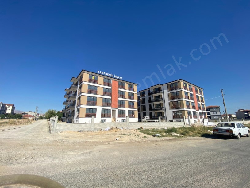 ÇEVRE YOLUNA YAKIN SIFIR KİRALIK 3+1