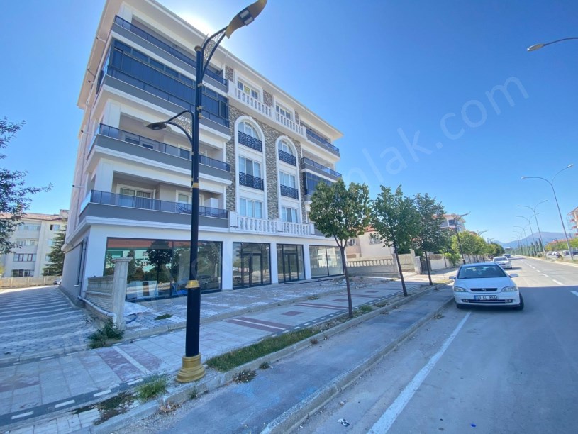 FEN LİSESİ KARŞISINDA KİRALIK  SIFIR 3+1 DAİRE