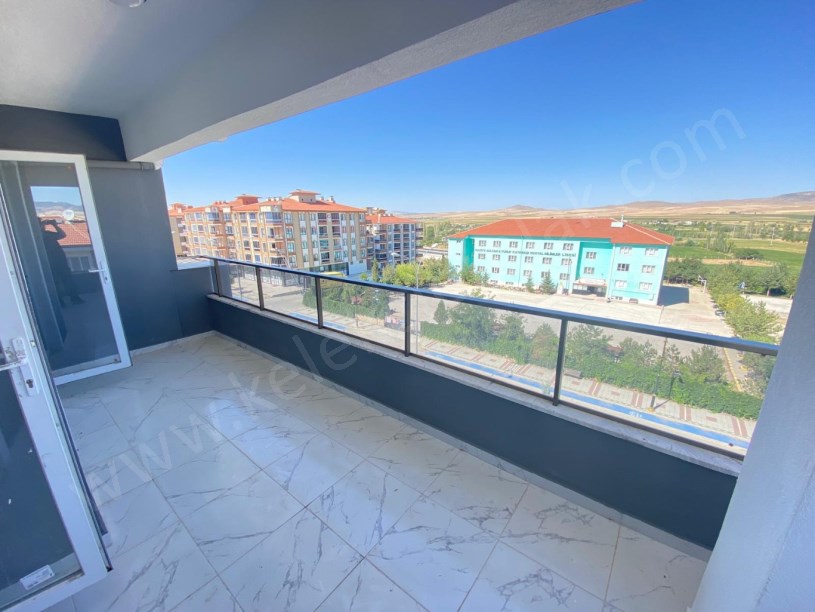 FEN LİSESİ KARŞISINDA KİRALIK  SIFIR 3+1 DAİRE