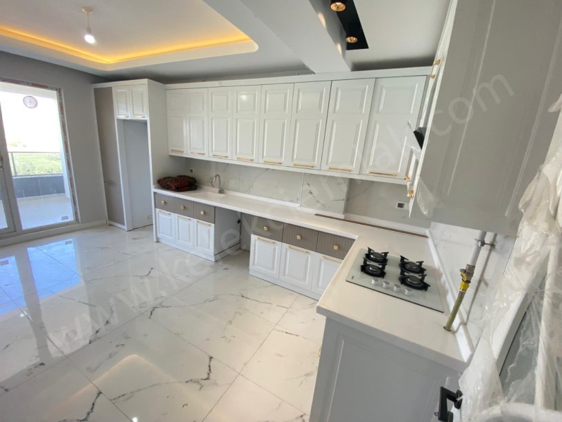 FEN LİSESİ KARŞISINDA KİRALIK  SIFIR 3+1 DAİRE