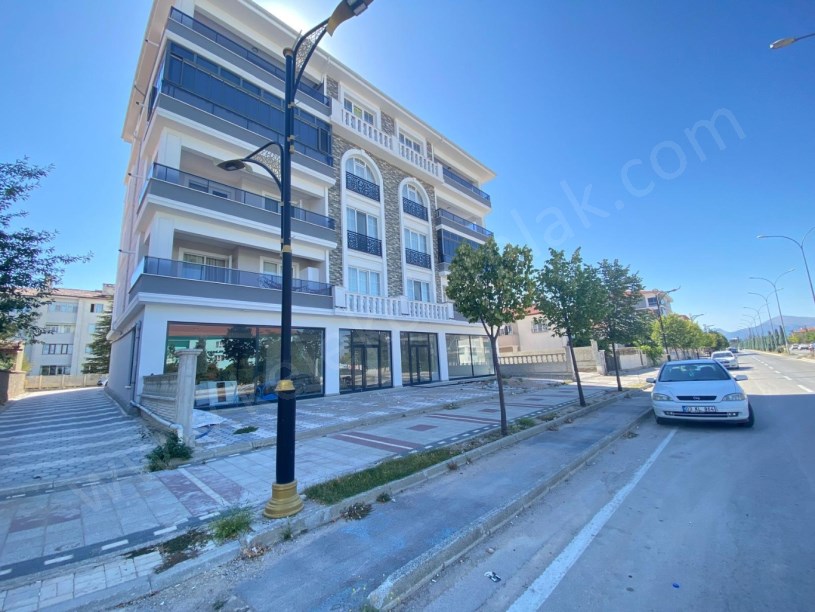 FEN LİSESİ KARŞISINDA KİRALIK  SIFIR 3+1 DAİRE
