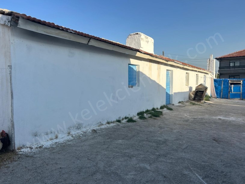 MÜSLÜMANA MAHALLESİNDE 2 ADET MÜSTAKİL BİNA VE BESİHANE