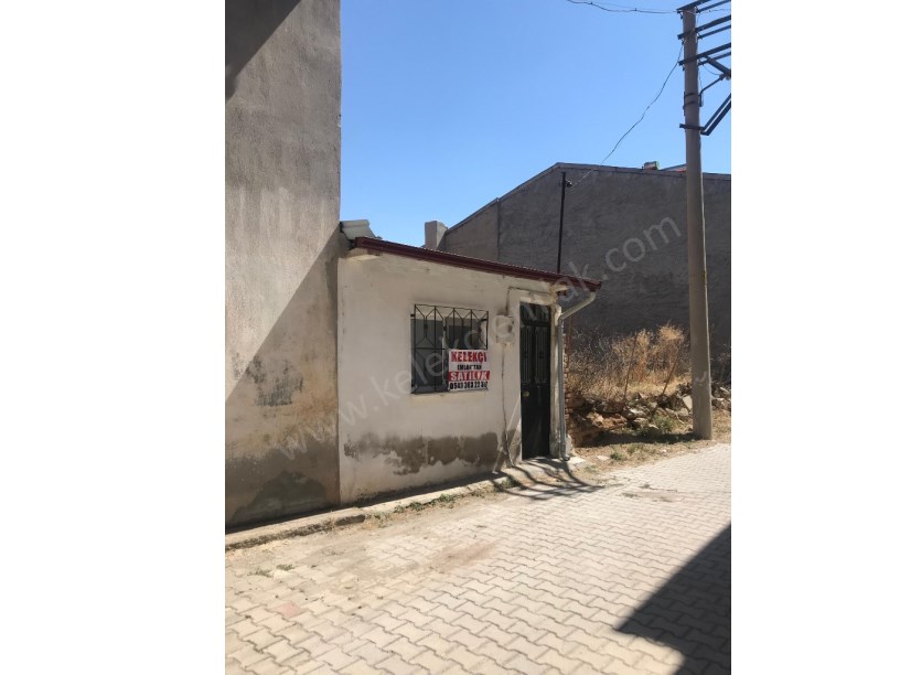 KIRKLAR(AKÇEŞME)MAHALLESİDE MÜSTAKİL EV