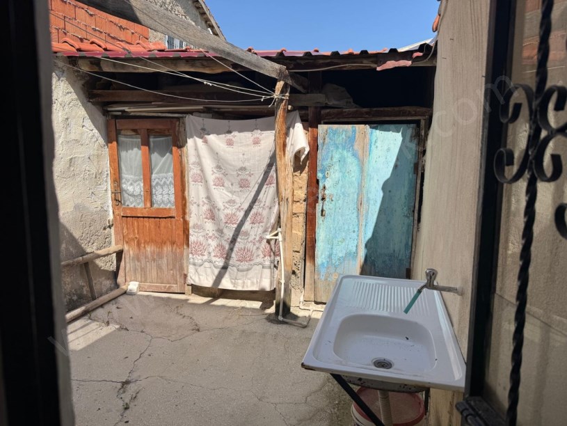 KIRKLAR(AKÇEŞME)MAHALLESİDE MÜSTAKİL EV