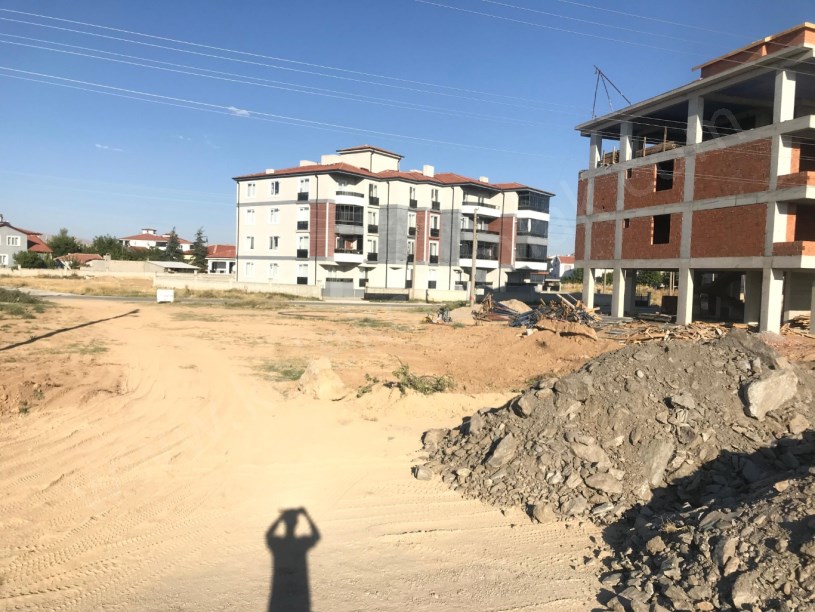 ÇEVRE YOLUNA SIFIR SATILIK  ARSA
