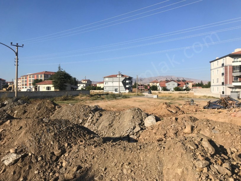 ÇEVRE YOLUNA SIFIR SATILIK  ARSA
