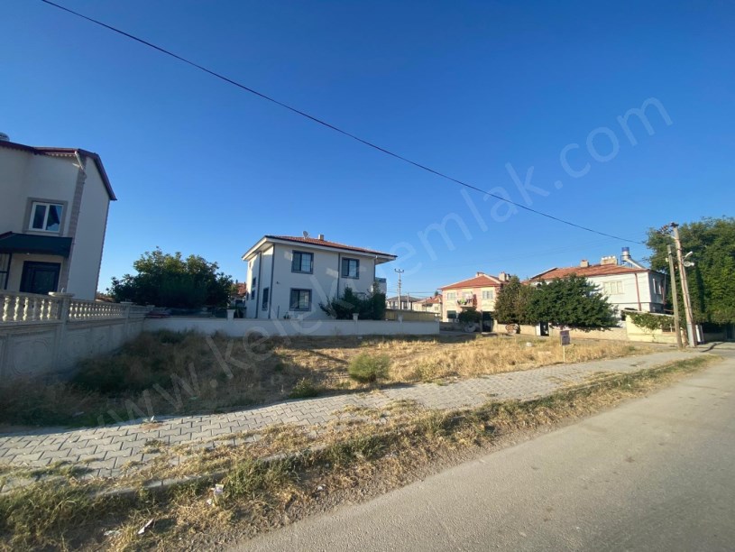 YENİ MAHALE M.HIDIROĞLU SOKAKTA KÖŞE BAŞINDA ARSA