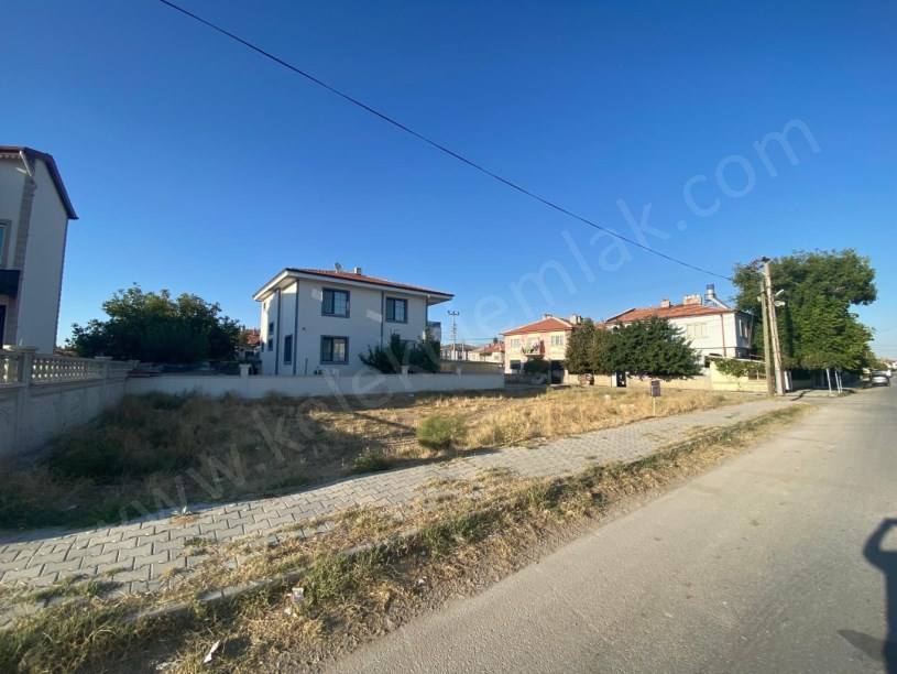 YENİ MAHALE M.HIDIROĞLU SOKAKTA KÖŞE BAŞINDA ARSA