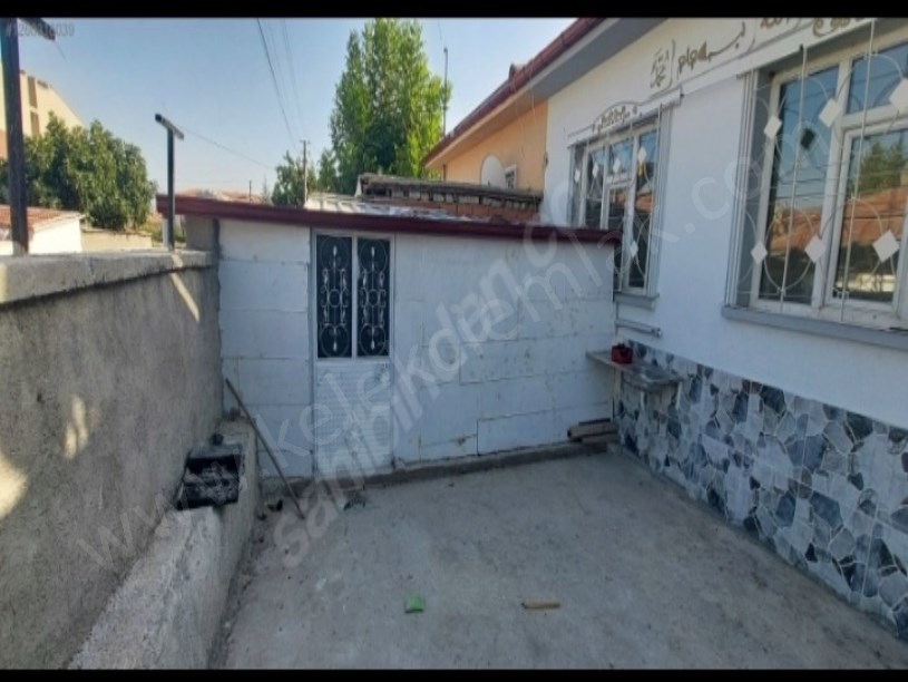 ÇARDAKLI MAHALLESİ GONCA SOKAKTA MÜSTAKİL EV